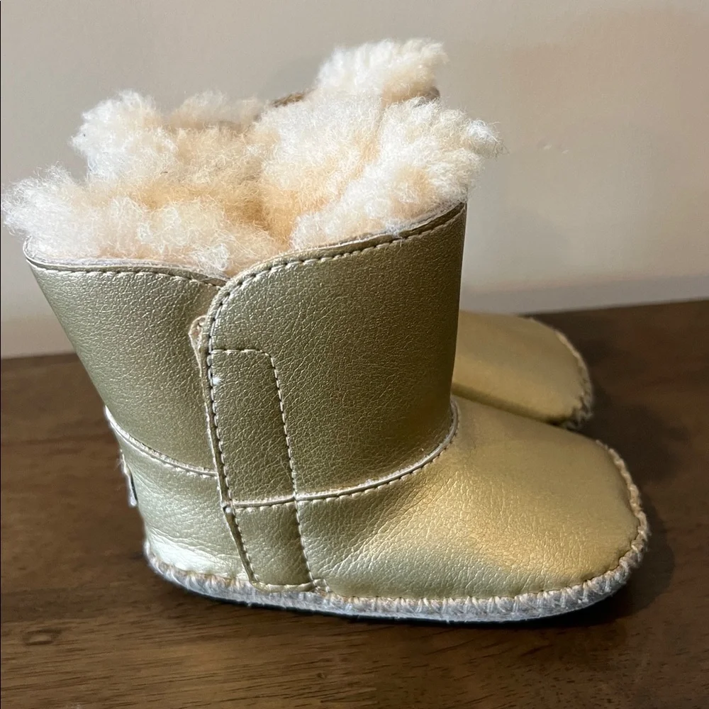 UGG great lightly